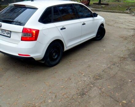 Белый Шкода Спейсбек, объемом двигателя 1.6 л и пробегом 200 тыс. км за 7600 $, фото 3 на Automoto.ua