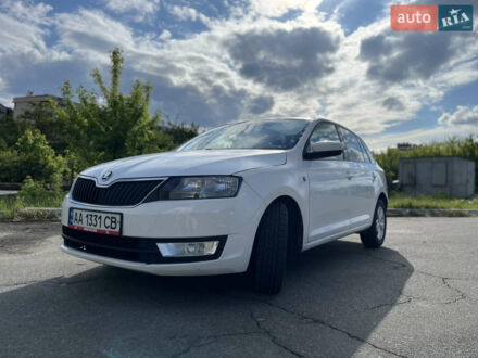 Білий Шкода Спейсбек, об'ємом двигуна 1.6 л та пробігом 223 тис. км за 8000 $, фото 1 на Automoto.ua