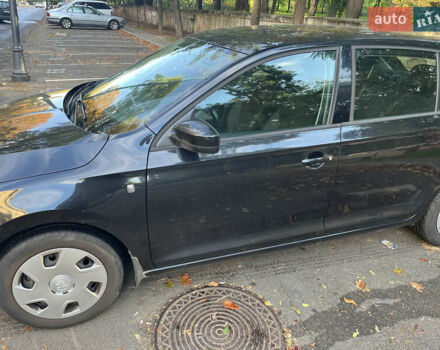 Черный Шкода Спейсбек, объемом двигателя 1.6 л и пробегом 88 тыс. км за 9400 $, фото 2 на Automoto.ua