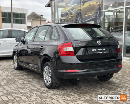 Шкода Спейсбек 2017 в Киеве на Automoto.ua Черный Шкода Спейсбек, объемом двигателя 1.2 л и пробегом 87 тыс. км за 10000 $, фото 28 на Automoto.ua