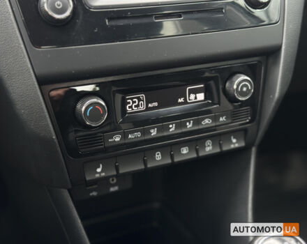 Шкода Спейсбек 2017 в Киеве на Automoto.ua Черный Шкода Спейсбек, объемом двигателя 1.2 л и пробегом 87 тыс. км за 10000 $, фото 7 на Automoto.ua