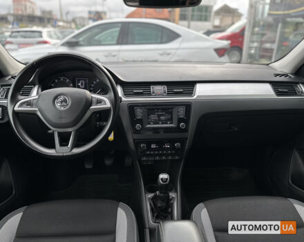 Шкода Спейсбек 2017 в Киеве на Automoto.ua Черный Шкода Спейсбек, объемом двигателя 1.2 л и пробегом 87 тыс. км за 10000 $, фото 3 на Automoto.ua