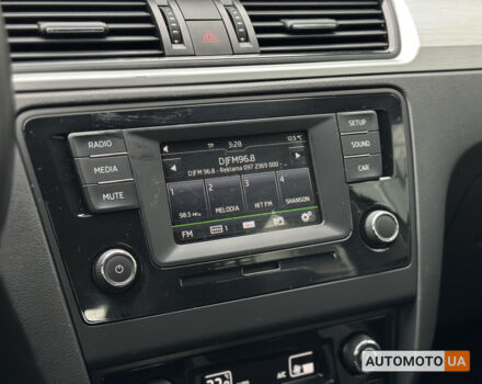 Шкода Спейсбек 2017 в Киеве на Automoto.ua Черный Шкода Спейсбек, объемом двигателя 1.2 л и пробегом 87 тыс. км за 10000 $, фото 9 на Automoto.ua