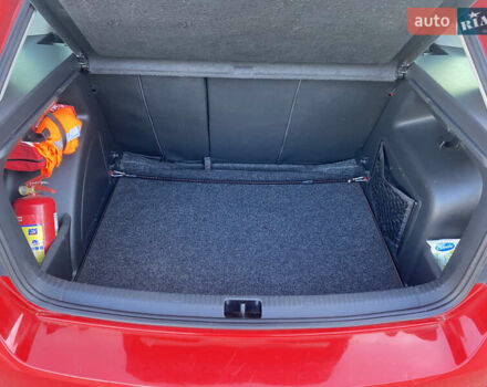 Красный Шкода Спейсбек, объемом двигателя 1.6 л и пробегом 236 тыс. км за 7000 $, фото 13 на Automoto.ua