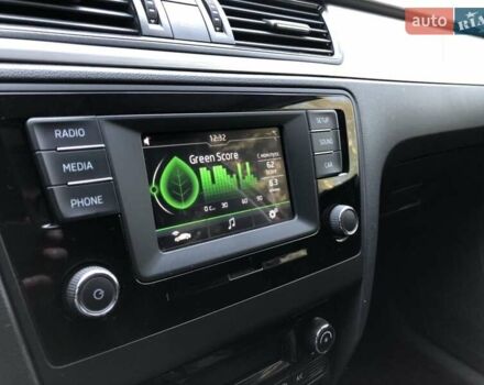 Красный Шкода Спейсбек, объемом двигателя 1.2 л и пробегом 90 тыс. км за 8200 $, фото 25 на Automoto.ua