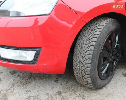 Красный Шкода Спейсбек, объемом двигателя 1.2 л и пробегом 180 тыс. км за 6400 $, фото 12 на Automoto.ua