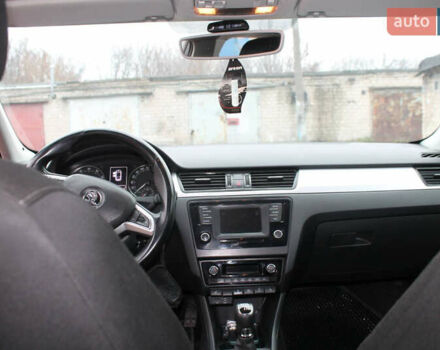 Красный Шкода Спейсбек, объемом двигателя 1.2 л и пробегом 180 тыс. км за 6400 $, фото 8 на Automoto.ua