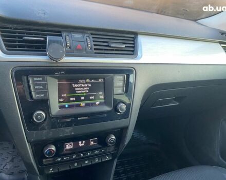 Красный Шкода Спейсбек, объемом двигателя 1.2 л и пробегом 308 тыс. км за 6900 $, фото 6 на Automoto.ua