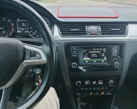 Красный Шкода Спейсбек, объемом двигателя 1.2 л и пробегом 190 тыс. км за 7100 $, фото 4 на Automoto.ua