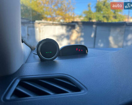 Красный Шкода Спейсбек, объемом двигателя 1.2 л и пробегом 111 тыс. км за 8000 $, фото 7 на Automoto.ua