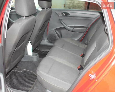 Красный Шкода Спейсбек, объемом двигателя 1.2 л и пробегом 180 тыс. км за 6400 $, фото 9 на Automoto.ua