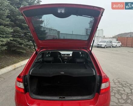 Красный Шкода Спейсбек, объемом двигателя 1.6 л и пробегом 354 тыс. км за 7000 $, фото 10 на Automoto.ua