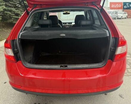 Красный Шкода Спейсбек, объемом двигателя 1.6 л и пробегом 354 тыс. км за 7000 $, фото 9 на Automoto.ua