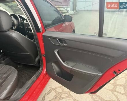 Красный Шкода Спейсбек, объемом двигателя 1.6 л и пробегом 354 тыс. км за 7000 $, фото 7 на Automoto.ua