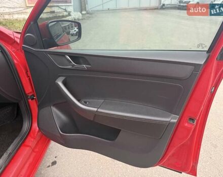 Красный Шкода Спейсбек, объемом двигателя 1.6 л и пробегом 354 тыс. км за 7000 $, фото 6 на Automoto.ua