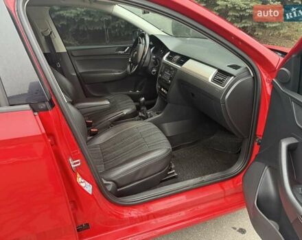 Красный Шкода Спейсбек, объемом двигателя 1.6 л и пробегом 354 тыс. км за 7000 $, фото 5 на Automoto.ua