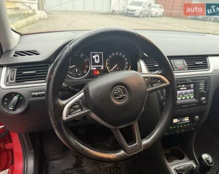 Красный Шкода Спейсбек, объемом двигателя 1.6 л и пробегом 354 тыс. км за 7000 $, фото 16 на Automoto.ua