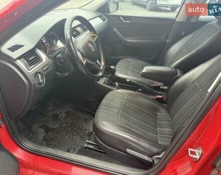 Красный Шкода Спейсбек, объемом двигателя 1.6 л и пробегом 354 тыс. км за 7000 $, фото 15 на Automoto.ua