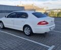 Белый Шкода Суперб, объемом двигателя 1.8 л и пробегом 232 тыс. км за 9500 $, фото 3 на Automoto.ua