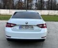 Белый Шкода Суперб, объемом двигателя 1.6 л и пробегом 171 тыс. км за 14000 $, фото 5 на Automoto.ua
