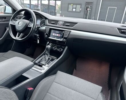 Белый Шкода Суперб, объемом двигателя 1.6 л и пробегом 171 тыс. км за 14000 $, фото 10 на Automoto.ua