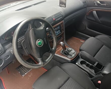 Білий Шкода Суперб, об'ємом двигуна 1.8 л та пробігом 220 тис. км за 5100 $, фото 7 на Automoto.ua