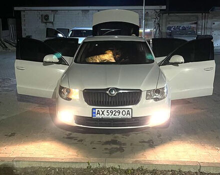 Білий Шкода Суперб, об'ємом двигуна 1.8 л та пробігом 283 тис. км за 7999 $, фото 7 на Automoto.ua