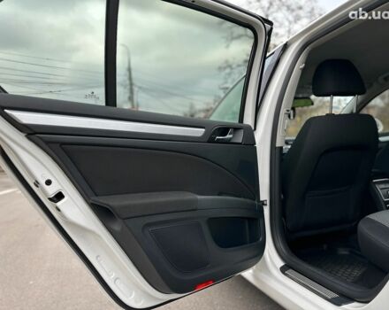 Белый Шкода Суперб, объемом двигателя 1.8 л и пробегом 230 тыс. км за 8190 $, фото 20 на Automoto.ua