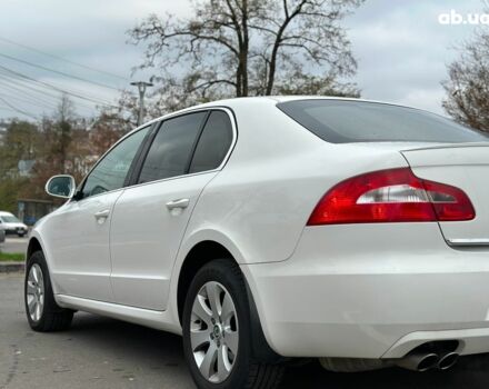 Белый Шкода Суперб, объемом двигателя 1.8 л и пробегом 230 тыс. км за 8190 $, фото 13 на Automoto.ua