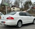 Белый Шкода Суперб, объемом двигателя 1.8 л и пробегом 230 тыс. км за 8190 $, фото 5 на Automoto.ua