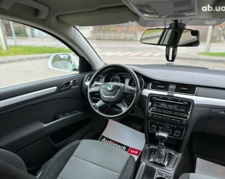 Белый Шкода Суперб, объемом двигателя 1.8 л и пробегом 230 тыс. км за 8190 $, фото 26 на Automoto.ua