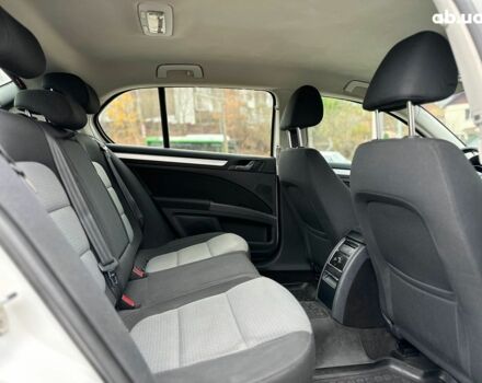 Белый Шкода Суперб, объемом двигателя 1.8 л и пробегом 230 тыс. км за 8190 $, фото 21 на Automoto.ua