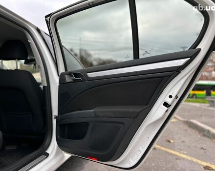 Белый Шкода Суперб, объемом двигателя 1.8 л и пробегом 230 тыс. км за 8190 $, фото 23 на Automoto.ua