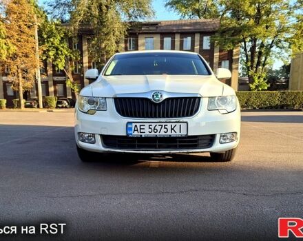 Білий Шкода Суперб, об'ємом двигуна 1.8 л та пробігом 179 тис. км за 9500 $, фото 1 на Automoto.ua