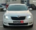 Белый Шкода Суперб, объемом двигателя 1.8 л и пробегом 109 тыс. км за 10990 $, фото 1 на Automoto.ua