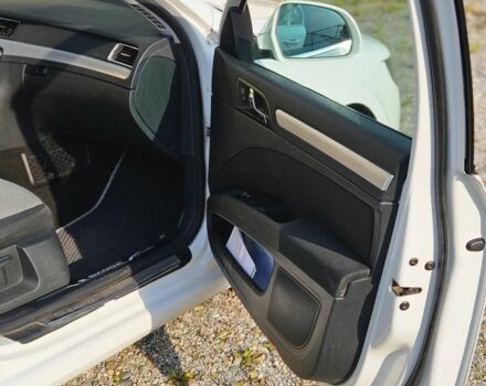 Белый Шкода Суперб, объемом двигателя 1.8 л и пробегом 316 тыс. км за 8700 $, фото 4 на Automoto.ua