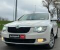 Белый Шкода Суперб, объемом двигателя 1.8 л и пробегом 230 тыс. км за 8190 $, фото 1 на Automoto.ua