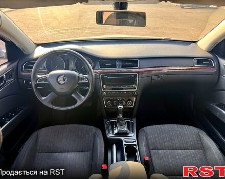Шкода Суперб 2013 у Кривому Розі на Automoto.ua Білий Шкода Суперб, об'ємом двигуна 1.8 л та пробігом 179 тис. км за 9450 $, фото 9 на Automoto.ua