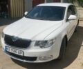 Білий Шкода Суперб, об'ємом двигуна 2 л та пробігом 210 тис. км за 12200 $, фото 1 на Automoto.ua