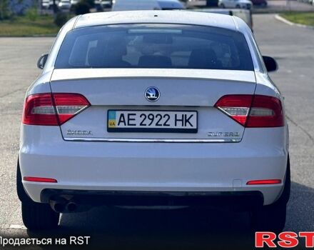 Шкода Суперб 2013 у Кривому Розі на Automoto.ua Білий Шкода Суперб, об'ємом двигуна 1.8 л та пробігом 179 тис. км за 9450 $, фото 5 на Automoto.ua