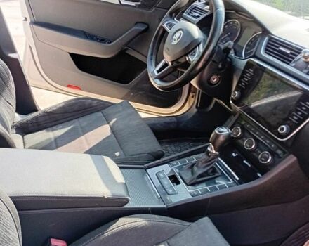 Белый Шкода Суперб, объемом двигателя 1.8 л и пробегом 280 тыс. км за 5500 $, фото 6 на Automoto.ua