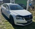Белый Шкода Суперб, объемом двигателя 1.8 л и пробегом 280 тыс. км за 5500 $, фото 2 на Automoto.ua