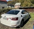 Белый Шкода Суперб, объемом двигателя 1.8 л и пробегом 280 тыс. км за 5500 $, фото 3 на Automoto.ua