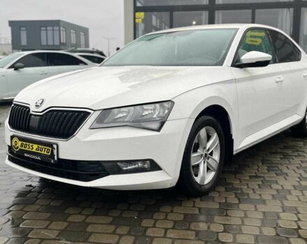 Белый Шкода Суперб, объемом двигателя 0 л и пробегом 197 тыс. км за 14999 $, фото 2 на Automoto.ua