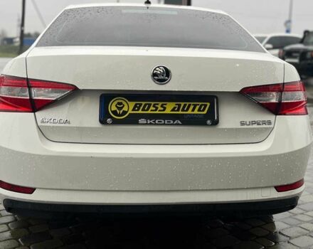 Белый Шкода Суперб, объемом двигателя 0 л и пробегом 197 тыс. км за 14999 $, фото 5 на Automoto.ua