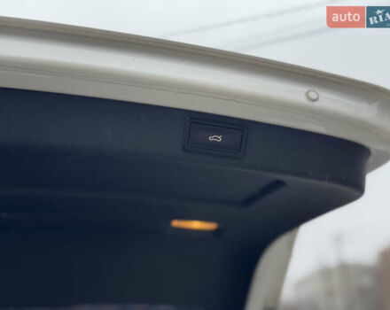 Белый Шкода Суперб, объемом двигателя 2 л и пробегом 304 тыс. км за 7999 $, фото 37 на Automoto.ua