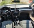 Білий Шкода Суперб, об'ємом двигуна 2 л та пробігом 259 тис. км за 10200 $, фото 16 на Automoto.ua