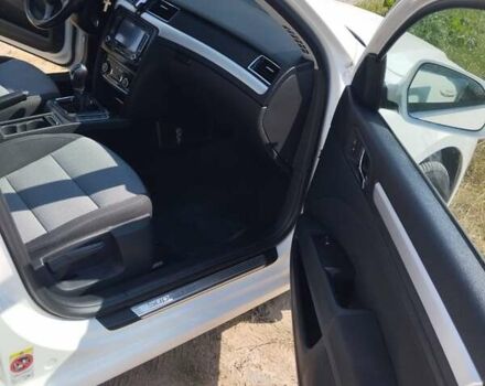 Білий Шкода Суперб, об'ємом двигуна 2 л та пробігом 259 тис. км за 10200 $, фото 10 на Automoto.ua