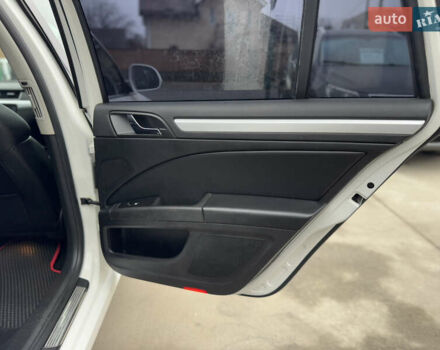 Белый Шкода Суперб, объемом двигателя 2 л и пробегом 304 тыс. км за 7999 $, фото 31 на Automoto.ua