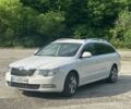 Білий Шкода Суперб, об'ємом двигуна 2 л та пробігом 318 тис. км за 8300 $, фото 1 на Automoto.ua